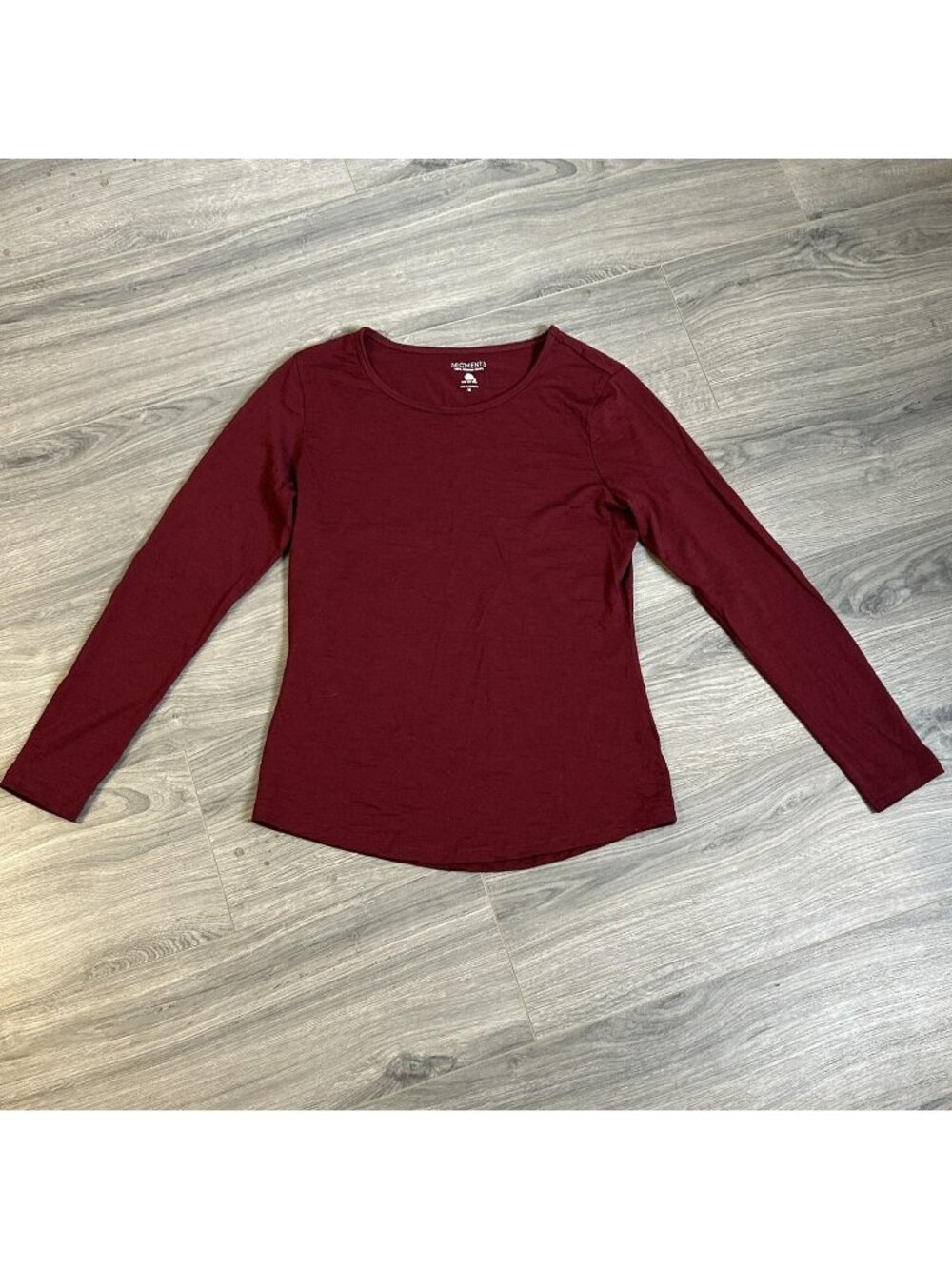 Segments Shirt Womens Medium Red Merino Wool Long Sleeve Base Layer Top Casual